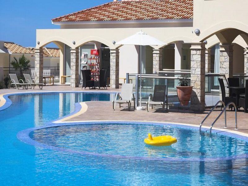 Club St. George (Adults Only) Aparthotel Trimitusa Buitenkant foto