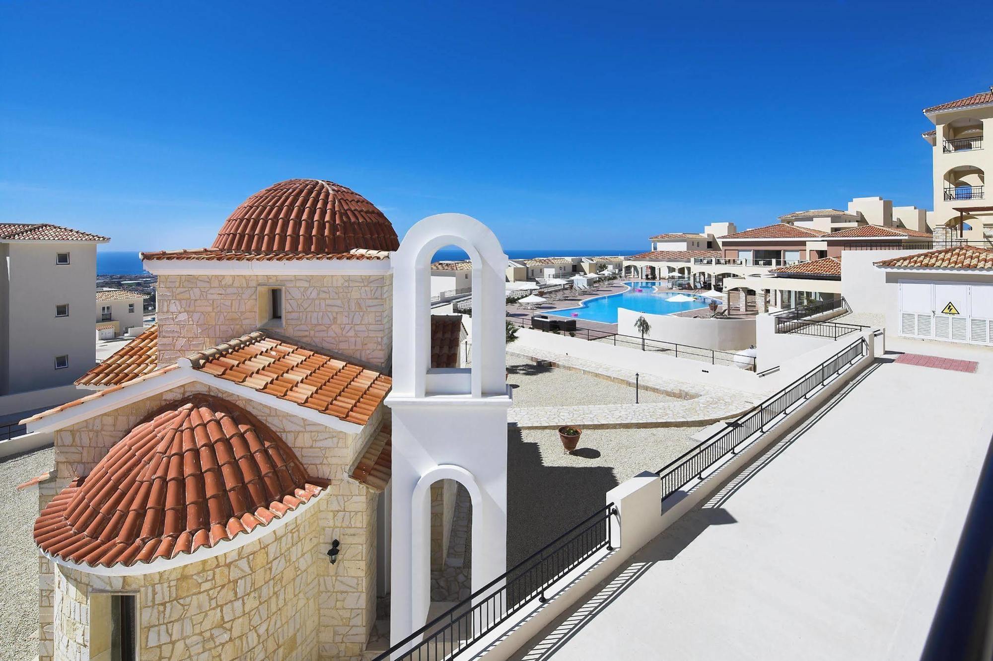 Club St. George (Adults Only) Aparthotel Trimitusa Buitenkant foto