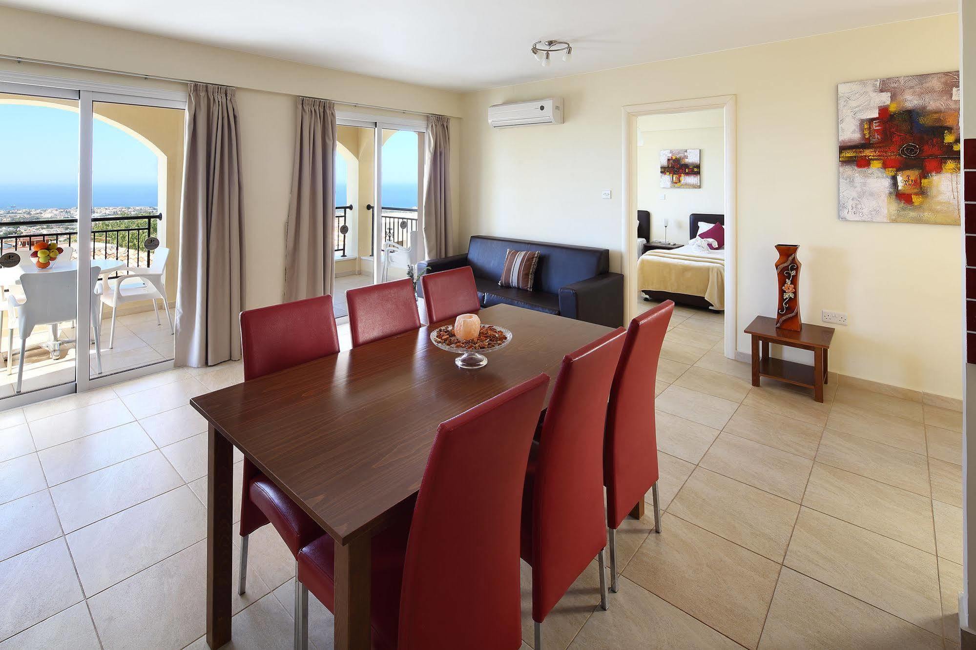 Club St. George (Adults Only) Aparthotel Trimitusa Buitenkant foto