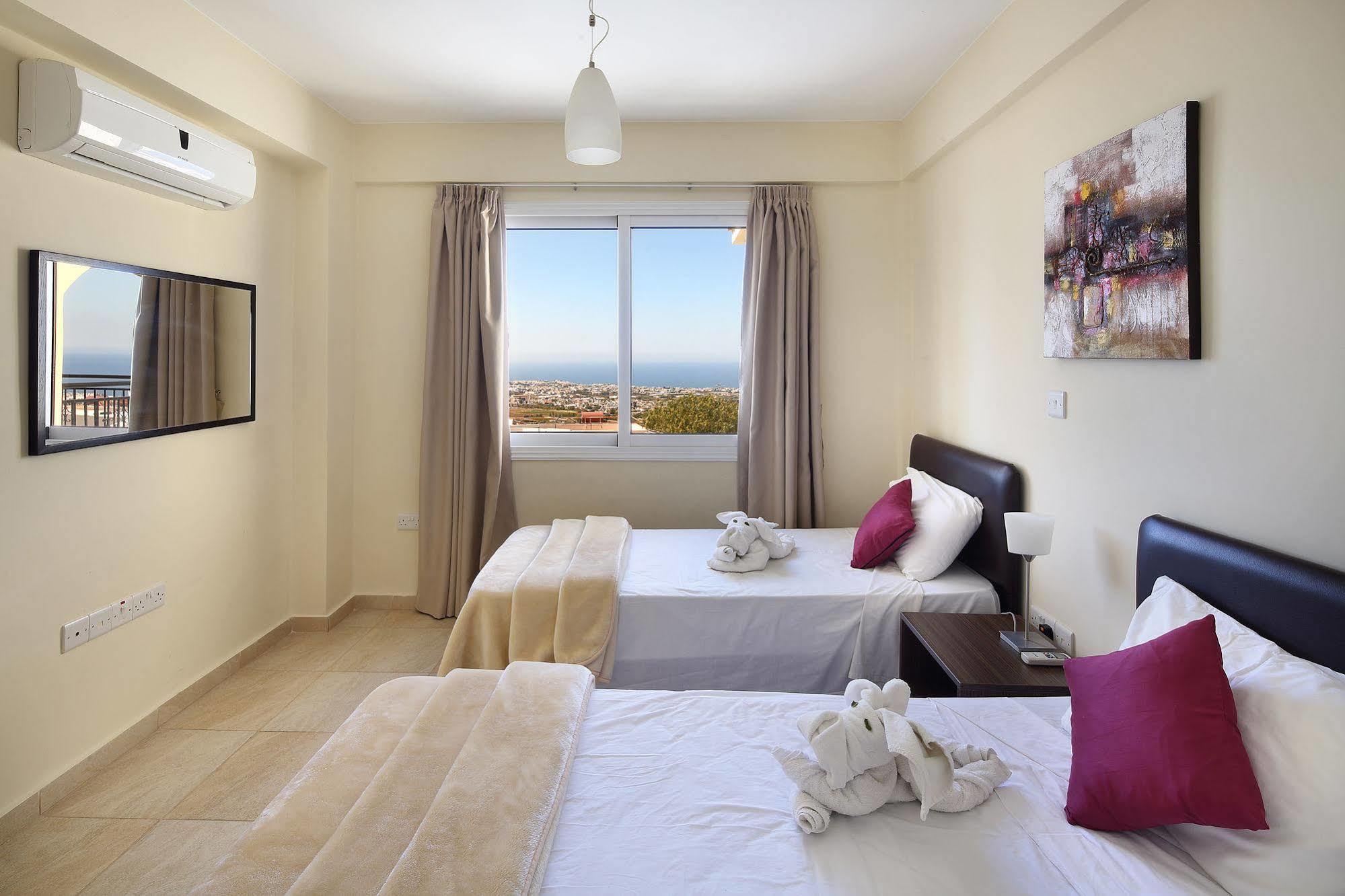 Club St. George (Adults Only) Aparthotel Trimitusa Buitenkant foto