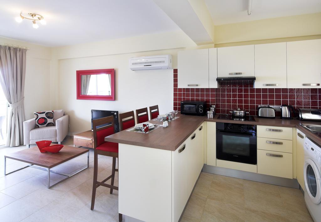 Club St. George (Adults Only) Aparthotel Trimitusa Buitenkant foto