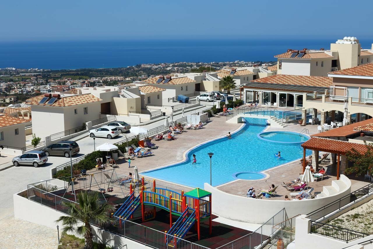 Club St. George (Adults Only) Aparthotel Trimitusa Buitenkant foto